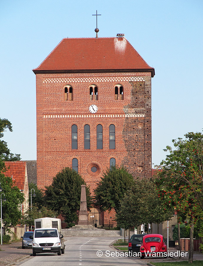 Das Westwerk der Kirche von Sandau
